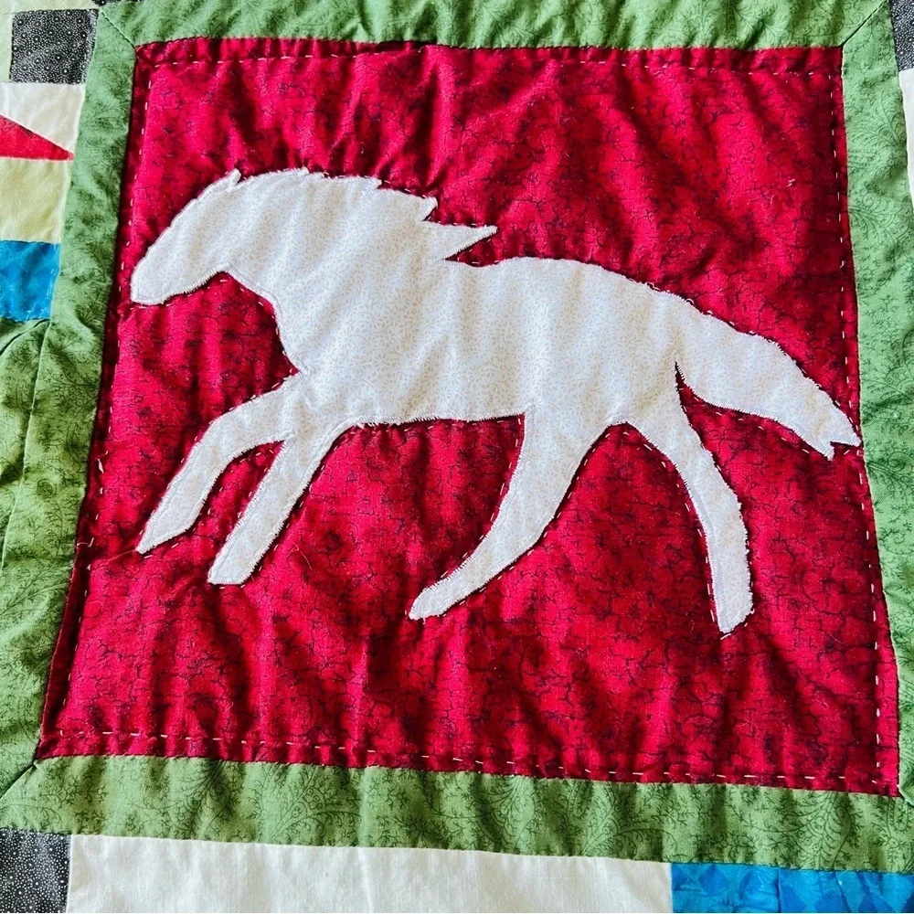 Patchwork  Wall Hanging Cotton Horses Quilt .